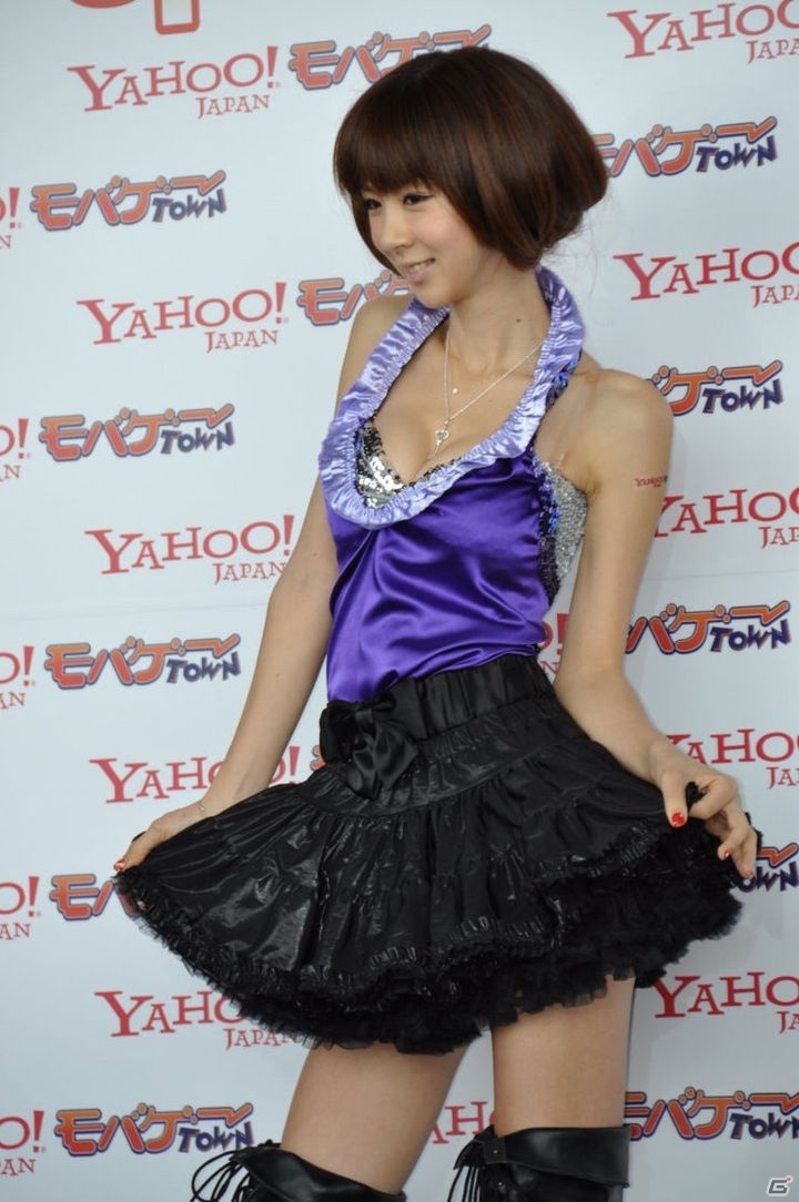 六本木ヒルズにセクシー怪盗「ほしのあき」現る！「Yahoo！モバゲーSpecial Xmasイベント2010」記者発表会レポートの画像37