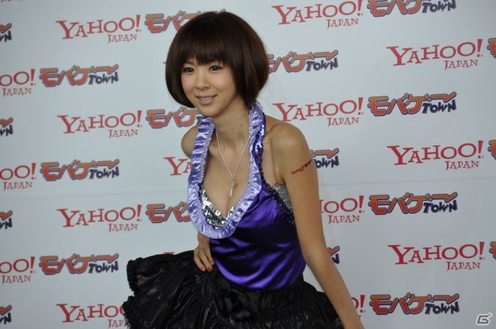 六本木ヒルズにセクシー怪盗「ほしのあき」現る！「Yahoo！モバゲーSpecial Xmasイベント2010」記者発表会レポートの画像44