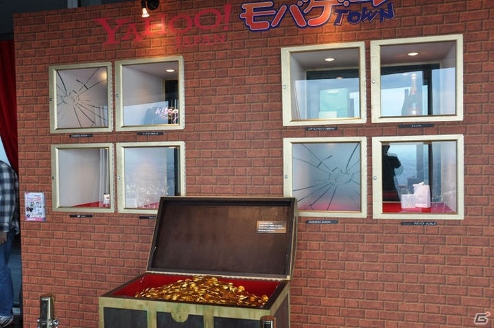 六本木ヒルズにセクシー怪盗「ほしのあき」現る！「Yahoo！モバゲーSpecial Xmasイベント2010」記者発表会レポートの画像58