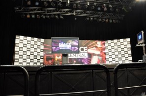 立花胡桃さんの圧倒的な勝利！？ローラさん、佐藤かよさんも悔しがる…！Xbox 360「Dance Central」発売記念イベントを東京・渋谷で開催の画像1