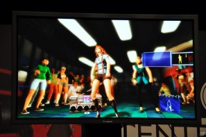 立花胡桃さんの圧倒的な勝利！？ローラさん、佐藤かよさんも悔しがる…！Xbox 360「Dance Central」発売記念イベントを東京・渋谷で開催の画像38