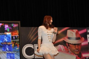立花胡桃さんの圧倒的な勝利！？ローラさん、佐藤かよさんも悔しがる…！Xbox 360「Dance Central」発売記念イベントを東京・渋谷で開催の画像62