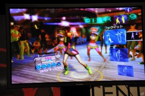 立花胡桃さんの圧倒的な勝利！？ローラさん、佐藤かよさんも悔しがる…！Xbox 360「Dance Central」発売記念イベントを東京・渋谷で開催の画像71