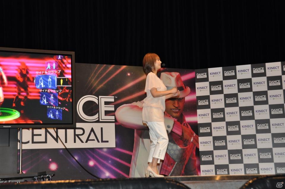 立花胡桃さんの圧倒的な勝利！？ローラさん、佐藤かよさんも悔しがる…！Xbox 360「Dance Central」発売記念イベントを東京・渋谷で開催の画像41