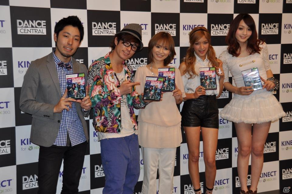 立花胡桃さんの圧倒的な勝利！？ローラさん、佐藤かよさんも悔しがる…！Xbox 360「Dance Central」発売記念イベントを東京・渋谷で開催の画像85