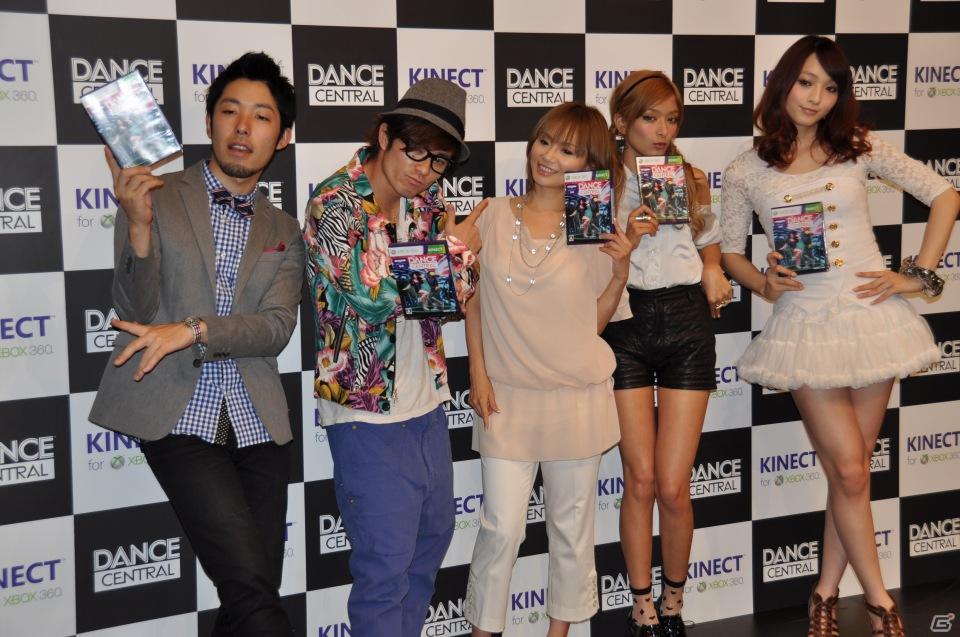 立花胡桃さんの圧倒的な勝利！？ローラさん、佐藤かよさんも悔しがる…！Xbox 360「Dance Central」発売記念イベントを東京・渋谷で開催の画像87
