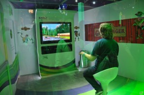 【E3 2011】人間はやっぱりダンスが大好き！Kinect対応タイトルの可能性広がる展示が魅力！「GOW3」の対戦も熱いMicrosoftブースレポートの画像20
