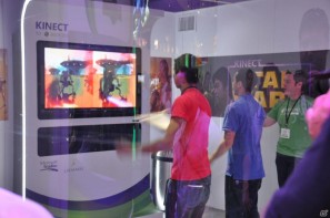 【E3 2011】人間はやっぱりダンスが大好き！Kinect対応タイトルの可能性広がる展示が魅力！「GOW3」の対戦も熱いMicrosoftブースレポートの画像24