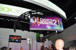 【E3 2011】人間はやっぱりダンスが大好き！Kinect対応タイトルの可能性広がる展示が魅力！「GOW3」の対戦も熱いMicrosoftブースレポートの画像37