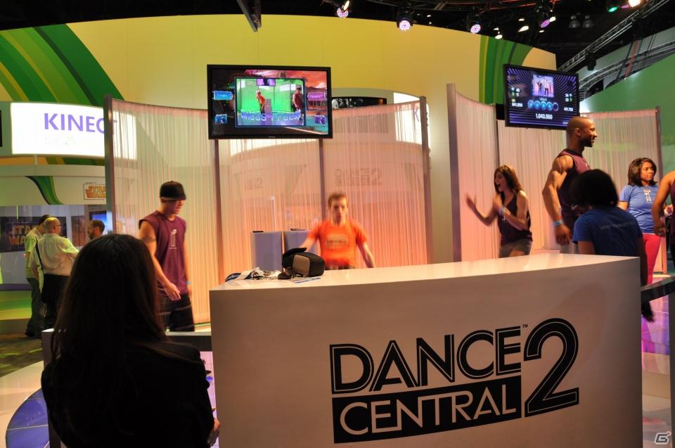 【E3 2011】人間はやっぱりダンスが大好き！Kinect対応タイトルの可能性広がる展示が魅力！「GOW3」の対戦も熱いMicrosoftブースレポートの画像39