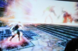 【E3 2011】巨大なスクリーンで映し出される映像に釘付け！「マスエフェクト3」「バトルフィールド3」の試遊には大行列がの画像102