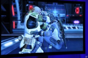 【E3 2011】巨大なスクリーンで映し出される映像に釘付け！「マスエフェクト3」「バトルフィールド3」の試遊には大行列がの画像12