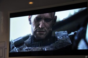 【E3 2011】巨大なスクリーンで映し出される映像に釘付け！「マスエフェクト3」「バトルフィールド3」の試遊には大行列がの画像123