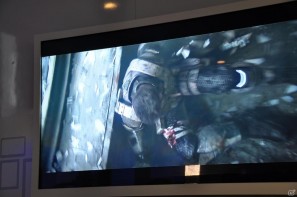 【E3 2011】巨大なスクリーンで映し出される映像に釘付け！「マスエフェクト3」「バトルフィールド3」の試遊には大行列がの画像130