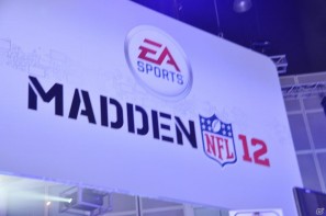 【E3 2011】巨大なスクリーンで映し出される映像に釘付け！「マスエフェクト3」「バトルフィールド3」の試遊には大行列がの画像57