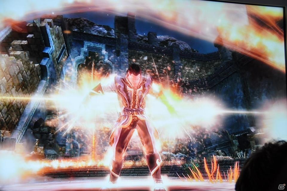 【E3 2011】巨大なスクリーンで映し出される映像に釘付け！「マスエフェクト3」「バトルフィールド3」の試遊には大行列がの画像101