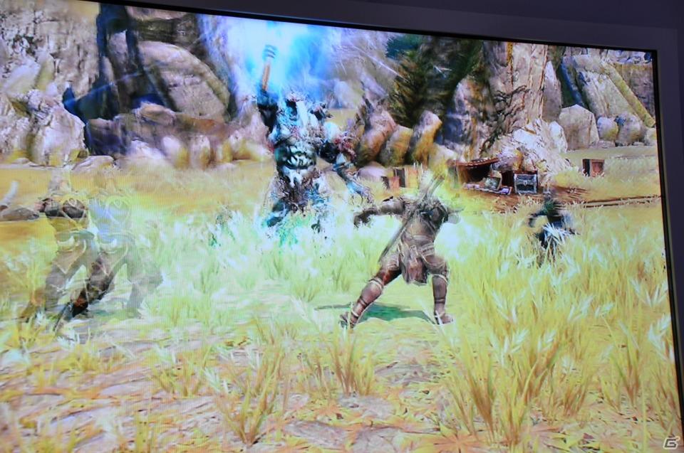 【E3 2011】巨大なスクリーンで映し出される映像に釘付け！「マスエフェクト3」「バトルフィールド3」の試遊には大行列がの画像111