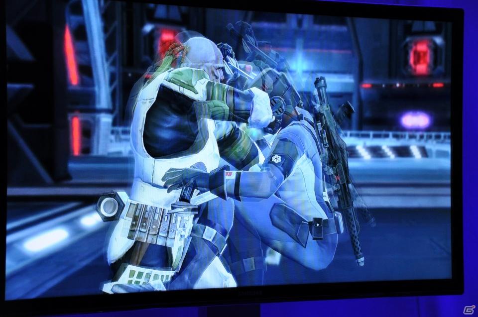 【E3 2011】巨大なスクリーンで映し出される映像に釘付け！「マスエフェクト3」「バトルフィールド3」の試遊には大行列がの画像12