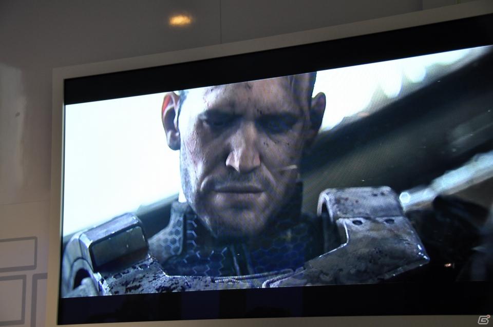 【E3 2011】巨大なスクリーンで映し出される映像に釘付け！「マスエフェクト3」「バトルフィールド3」の試遊には大行列がの画像124