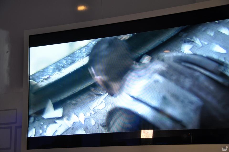 【E3 2011】巨大なスクリーンで映し出される映像に釘付け！「マスエフェクト3」「バトルフィールド3」の試遊には大行列がの画像131