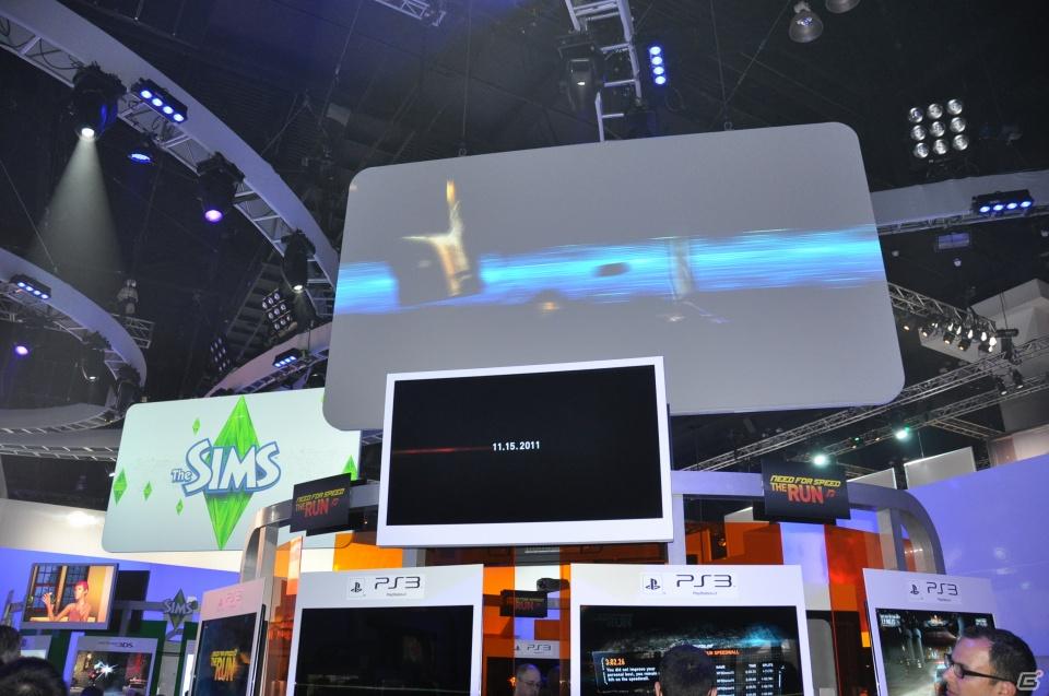 【E3 2011】巨大なスクリーンで映し出される映像に釘付け！「マスエフェクト3」「バトルフィールド3」の試遊には大行列がの画像23