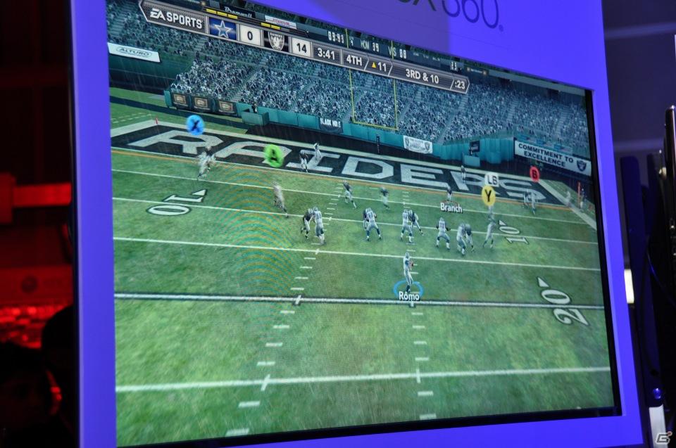 【E3 2011】巨大なスクリーンで映し出される映像に釘付け！「マスエフェクト3」「バトルフィールド3」の試遊には大行列がの画像63