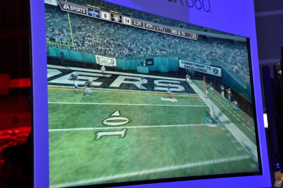 【E3 2011】巨大なスクリーンで映し出される映像に釘付け！「マスエフェクト3」「バトルフィールド3」の試遊には大行列がの画像64