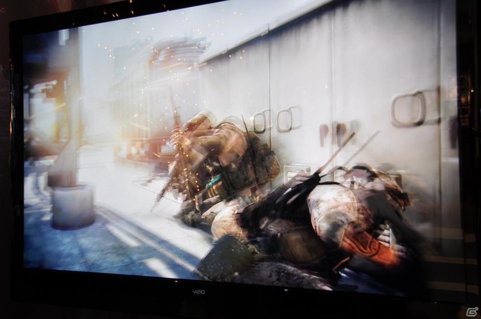 【E3 2011】巨大なスクリーンで映し出される映像に釘付け！「マスエフェクト3」「バトルフィールド3」の試遊には大行列がの画像75