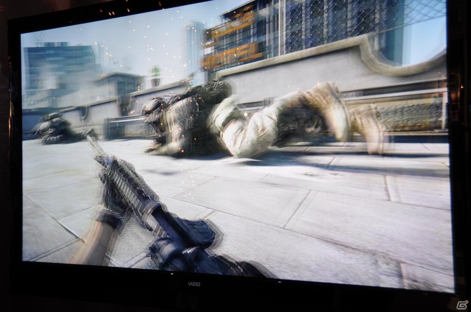 【E3 2011】巨大なスクリーンで映し出される映像に釘付け！「マスエフェクト3」「バトルフィールド3」の試遊には大行列がの画像76
