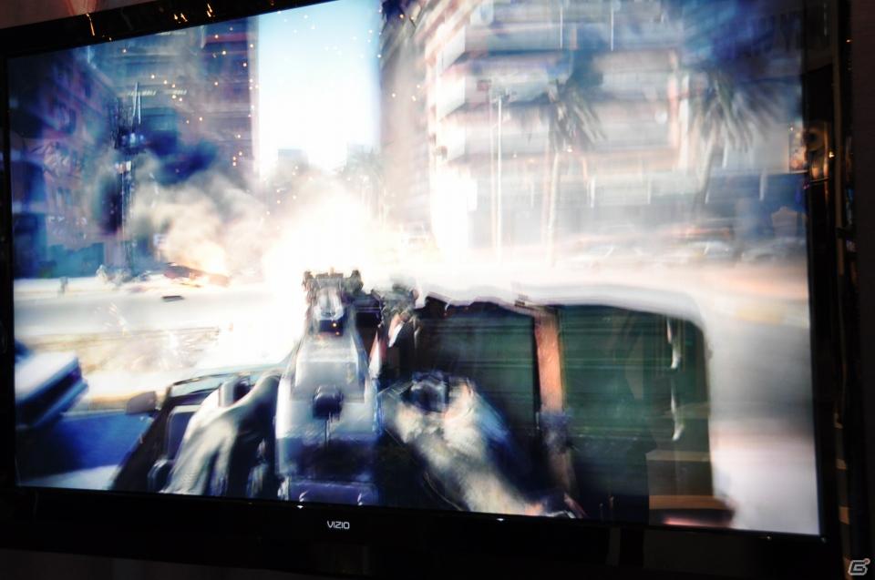 【E3 2011】巨大なスクリーンで映し出される映像に釘付け！「マスエフェクト3」「バトルフィールド3」の試遊には大行列がの画像81
