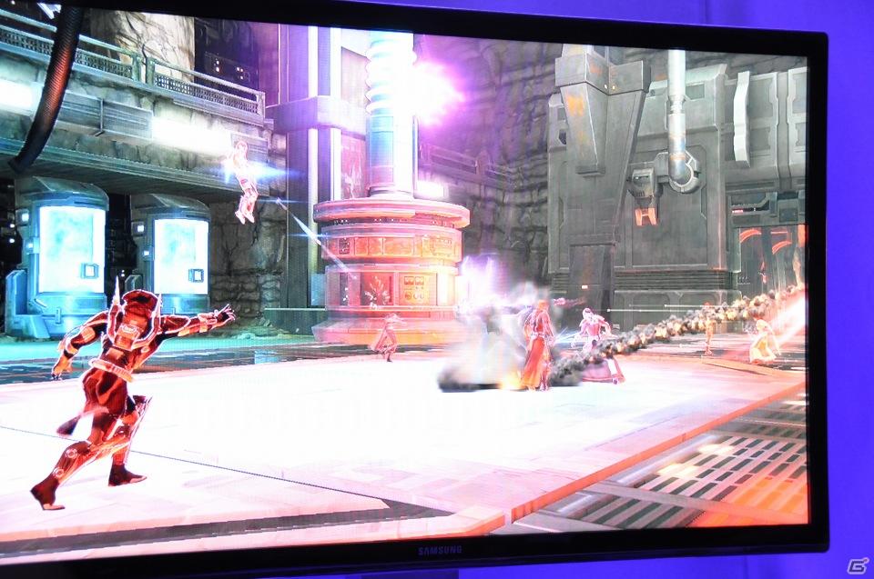 【E3 2011】巨大なスクリーンで映し出される映像に釘付け！「マスエフェクト3」「バトルフィールド3」の試遊には大行列がの画像9