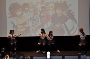 PRユニット「G-FEED」が艶めかしいダンスを披露！にゅうにゅう！3DS「閃乱カグラ -少女達の真影-」「胸躍る！爆乳ハイパー発表会」アキバシアターで開催の画像143
