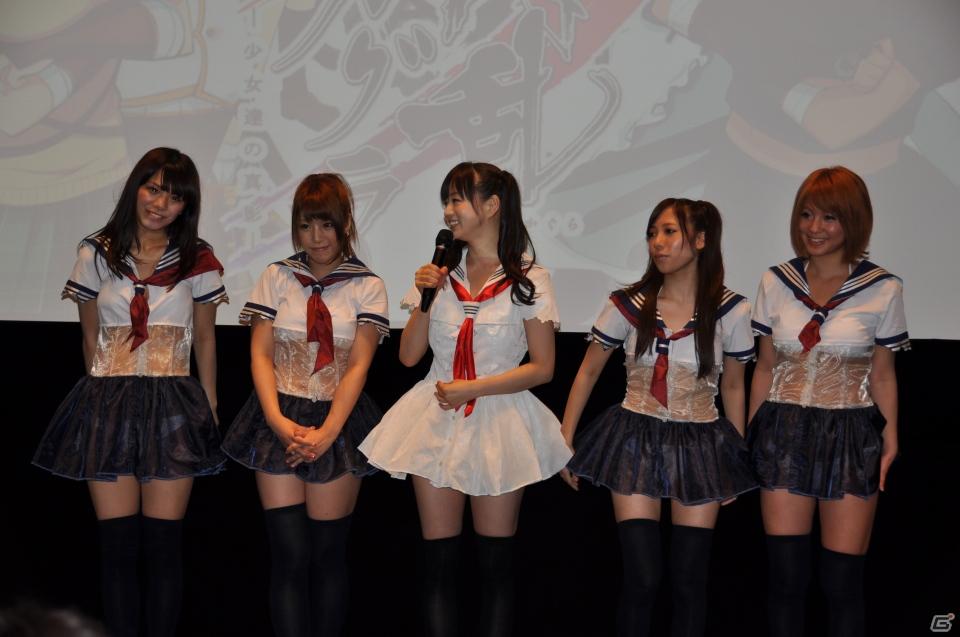 PRユニット「G-FEED」が艶めかしいダンスを披露！にゅうにゅう！3DS「閃乱カグラ -少女達の真影-」「胸躍る！爆乳ハイパー発表会」アキバシアターで開催の画像148
