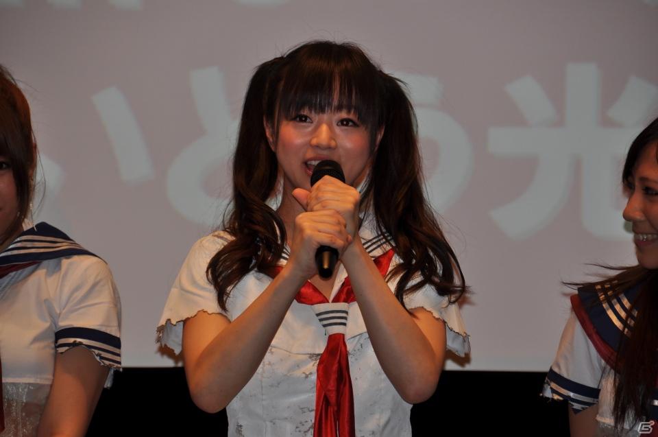 PRユニット「G-FEED」が艶めかしいダンスを披露！にゅうにゅう！3DS「閃乱カグラ -少女達の真影-」「胸躍る！爆乳ハイパー発表会」アキバシアターで開催の画像151