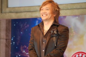 影山ヒロノブさん＆NoBさんによる迫力のライブ！アニメーションで魅せる演出も光る「CR聖闘士星矢」新機種発表会の模様をお届けの画像100