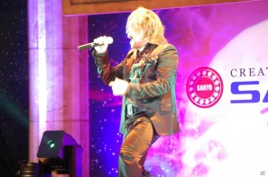 影山ヒロノブさん＆NoBさんによる迫力のライブ！アニメーションで魅せる演出も光る「CR聖闘士星矢」新機種発表会の模様をお届けの画像113