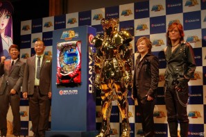 影山ヒロノブさん＆NoBさんによる迫力のライブ！アニメーションで魅せる演出も光る「CR聖闘士星矢」新機種発表会の模様をお届けの画像127