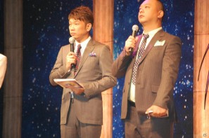 影山ヒロノブさん＆NoBさんによる迫力のライブ！アニメーションで魅せる演出も光る「CR聖闘士星矢」新機種発表会の模様をお届けの画像17