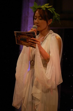 影山ヒロノブさん＆NoBさんによる迫力のライブ！アニメーションで魅せる演出も光る「CR聖闘士星矢」新機種発表会の模様をお届けの画像93