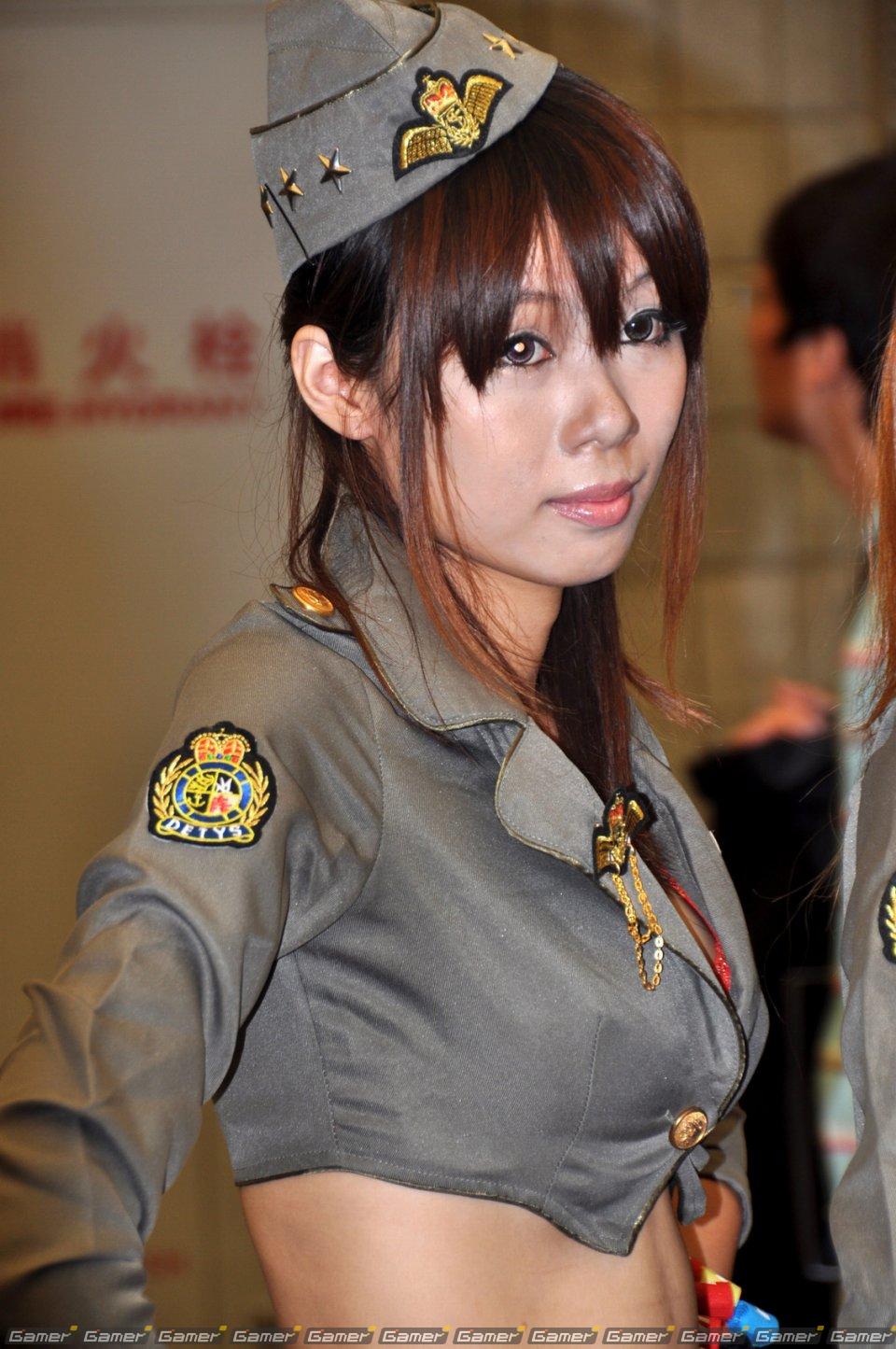 【ChinaJoy 2011】ある意味「ガールズショウ」！？正統派、お姉さん系からコスプレまでたっぷりどうぞ！写真で見るコンパニオン特集：前編の画像103