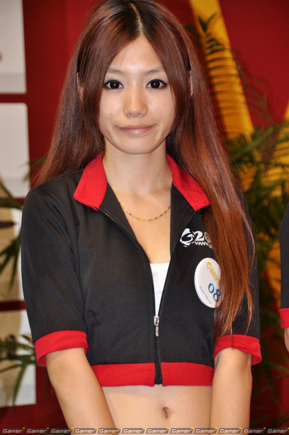 【ChinaJoy 2011】ある意味「ガールズショウ」！？正統派、お姉さん系からコスプレまでたっぷりどうぞ！写真で見るコンパニオン特集：前編の画像118