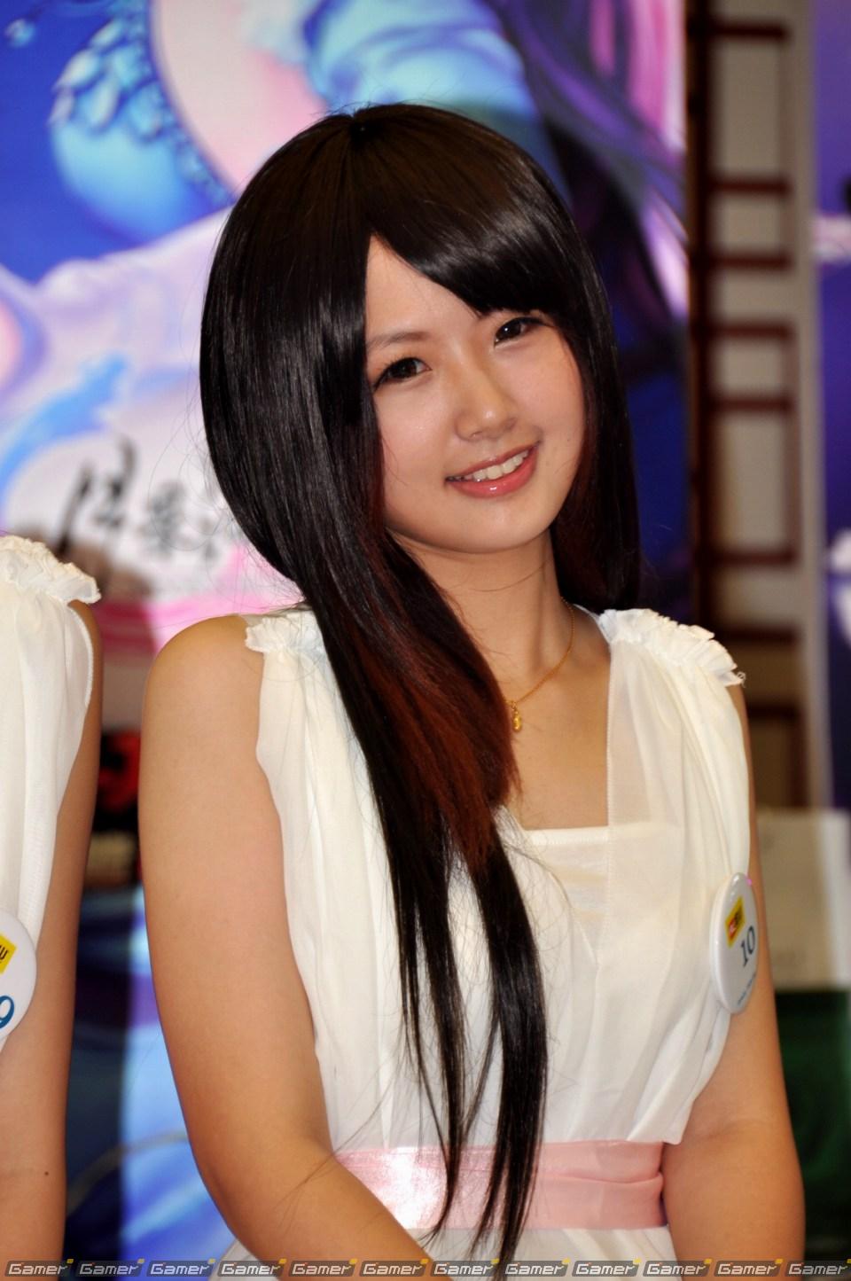【ChinaJoy 2011】ある意味「ガールズショウ」！？正統派、お姉さん系からコスプレまでたっぷりどうぞ！写真で見るコンパニオン特集：前編の画像138