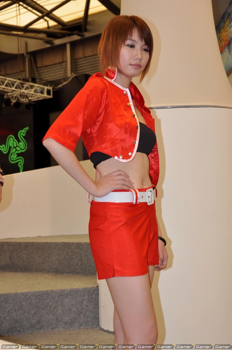 【ChinaJoy 2011】ある意味「ガールズショウ」！？正統派、お姉さん系からコスプレまでたっぷりどうぞ！写真で見るコンパニオン特集：前編の画像153