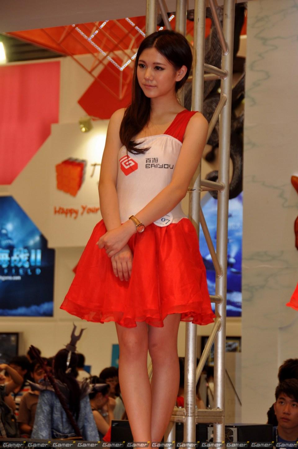【ChinaJoy 2011】ある意味「ガールズショウ」！？正統派、お姉さん系からコスプレまでたっぷりどうぞ！写真で見るコンパニオン特集：前編の画像186