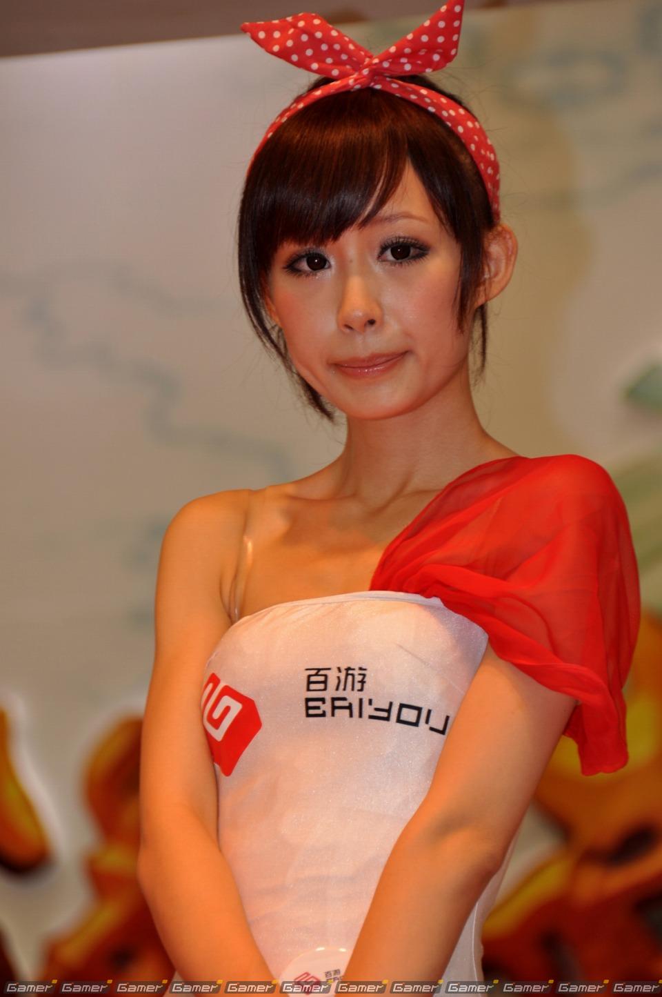 【ChinaJoy 2011】ある意味「ガールズショウ」！？正統派、お姉さん系からコスプレまでたっぷりどうぞ！写真で見るコンパニオン特集：前編の画像188