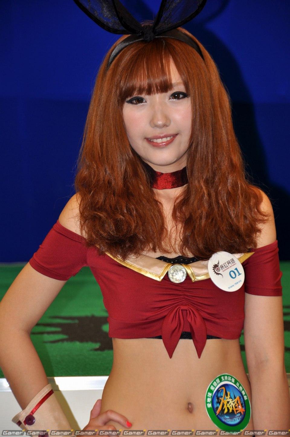 【ChinaJoy 2011】ある意味「ガールズショウ」！？正統派、お姉さん系からコスプレまでたっぷりどうぞ！写真で見るコンパニオン特集：前編の画像70
