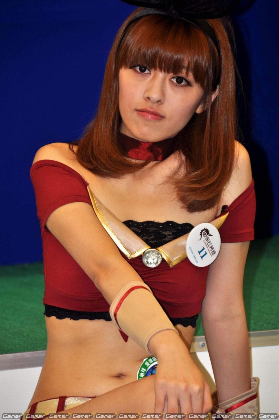 【ChinaJoy 2011】ある意味「ガールズショウ」！？正統派、お姉さん系からコスプレまでたっぷりどうぞ！写真で見るコンパニオン特集：前編の画像77