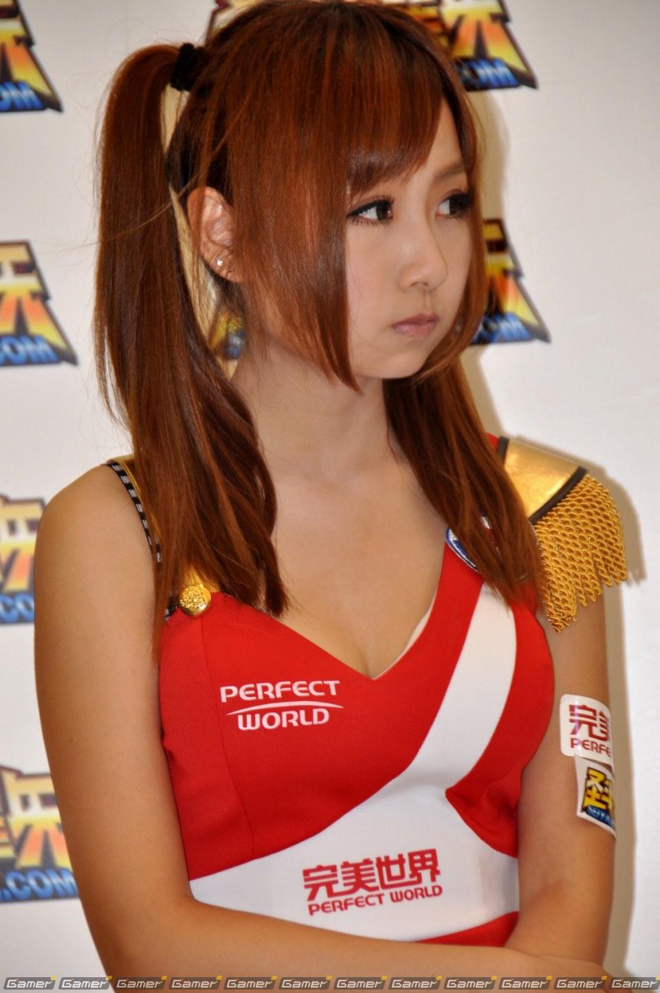 【ChinaJoy 2011】ある意味「ガールズショウ」！？正統派、お姉さん系からコスプレまでたっぷりどうぞ！写真で見るコンパニオン特集：前編の画像87