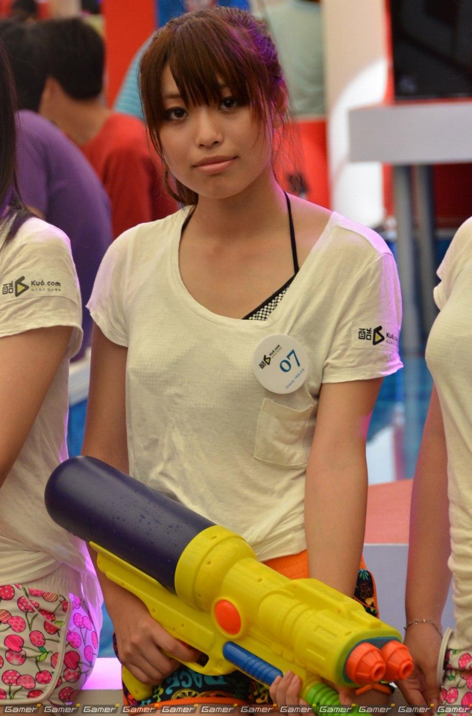 【ChinaJoy 2011】ダンスや寸劇もレベルが高い！現地のカメラマンも汗ダクで追いかける！写真で見るコンパニオン特集：後編の画像186
