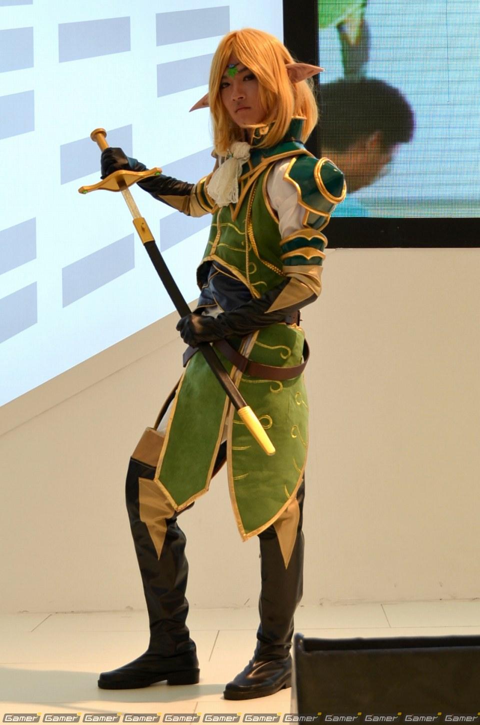 【ChinaJoy 2011】ダンスや寸劇もレベルが高い！現地のカメラマンも汗ダクで追いかける！写真で見るコンパニオン特集：後編の画像26